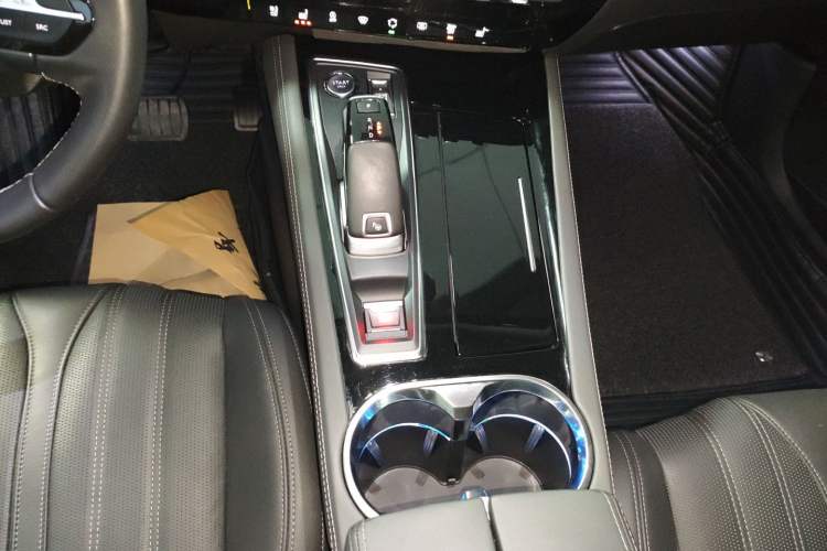 Used Peugeot 508 2019 508L 400THP PureTech Passion Edition China VI standard Gear Lever