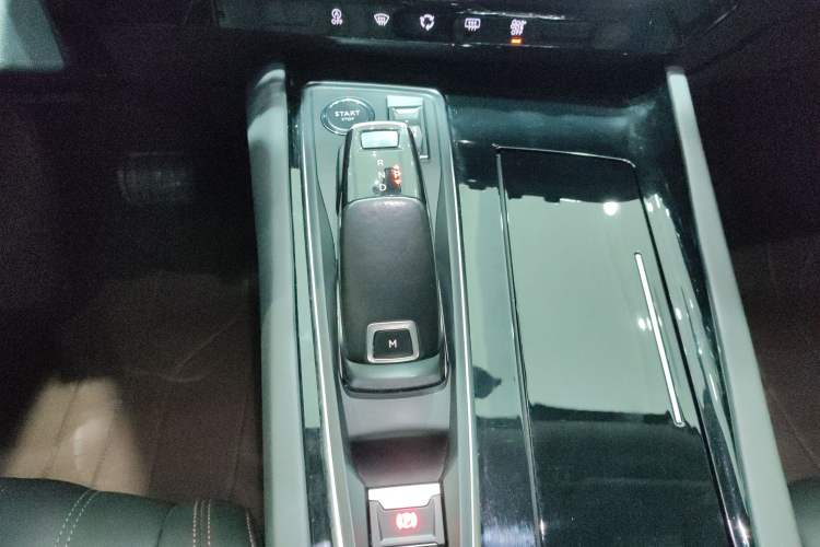 Used Peugeot 508 2019 508L 400THP PureTech Driving Control Version China VI Standard Gear Lever