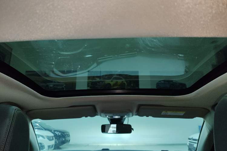 Used Peugeot 508 2019 508L 400THP PureTech Driving Control Version China VI Standard Headliner