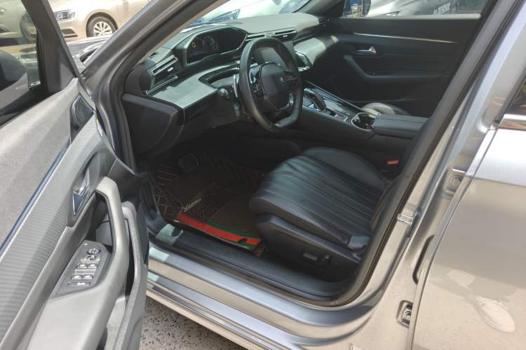 Used Peugeot 508 2019 508L 400THP PureTech Driving Control Version China VI Standard Interior 3