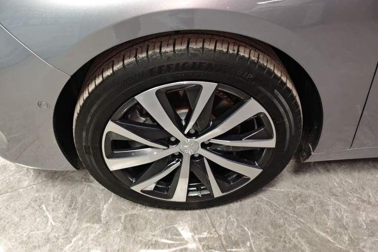 Used Peugeot 508 2019 508L 400THP PureTech Passion Edition China VI standard Left Front Wheel Hub