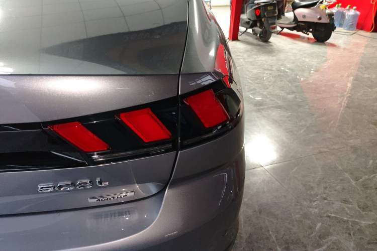 Used Peugeot 508 2019 508L 400THP PureTech Passion Edition China VI standard Right Rear Taillight