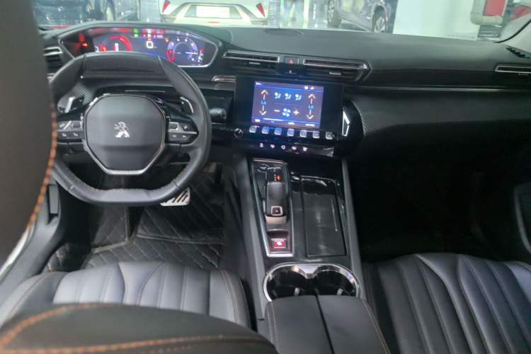 Used Peugeot 508 2019 508L 400THP PureTech Driving Control Version China VI Standard Center Console