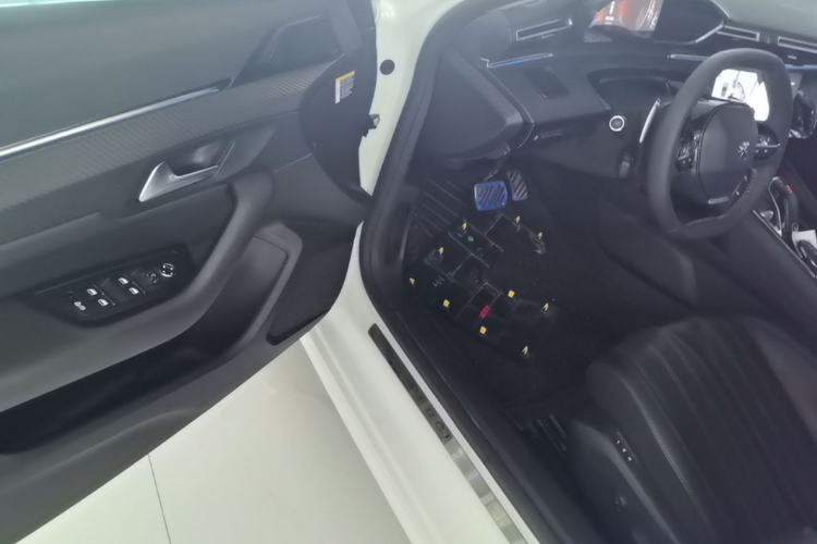 Used Peugeot 508 2019 508L 400THP PureTech Passion Edition China VI standard Driver Seat