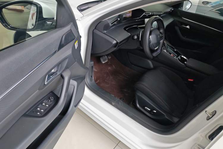 Used Peugeot 508 2019 508L 360THP PureTech Pioneer Edition China VI Standard Driver Seat