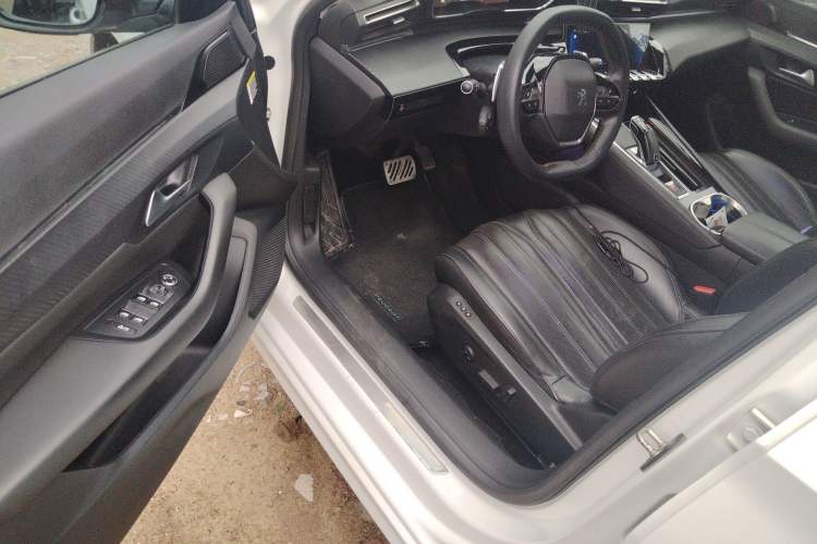 Used Peugeot 508 2019 508L 400THP PureTech Passion Edition China VI standard Driver Seat