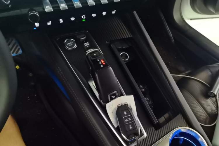 Used Peugeot 508 2019 508L 400THP PureTech Passion Edition China VI standard Gear Lever