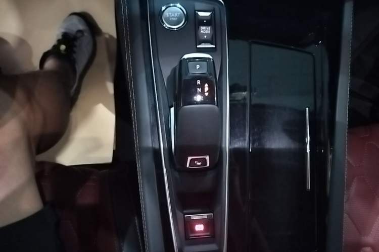 Used Peugeot 508 2019 508L 400THP PureTech Passion Edition China VI standard Gear Lever