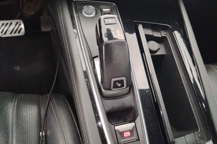 Used Peugeot 508 2019 508L 400THP PureTech Passion Edition China VI standard Gear Lever