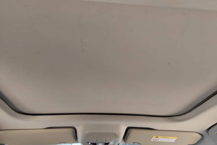 Used Peugeot 508 2019 508L 400THP PureTech Driving Control Version China VI Standard Headliner