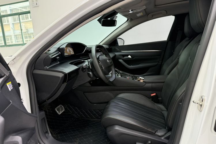 Used Peugeot 508 2019 508L 400THP PureTech Driving Control Version China VI Standard Interior 2