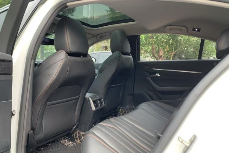 Used Peugeot 508 2019 508L 400THP PureTech Driving Control Version China VI Standard Interior 3