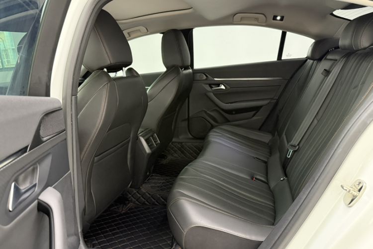 Used Peugeot 508 2019 508L 400THP PureTech Driving Control Version China VI Standard Interior 5