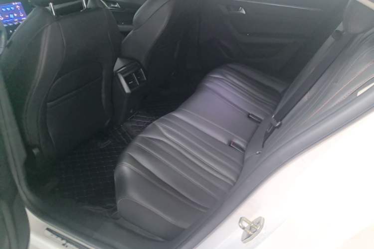 Used Peugeot 508 2019 508L 400THP PureTech Driving Control Version China VI Standard Left Rear Seat