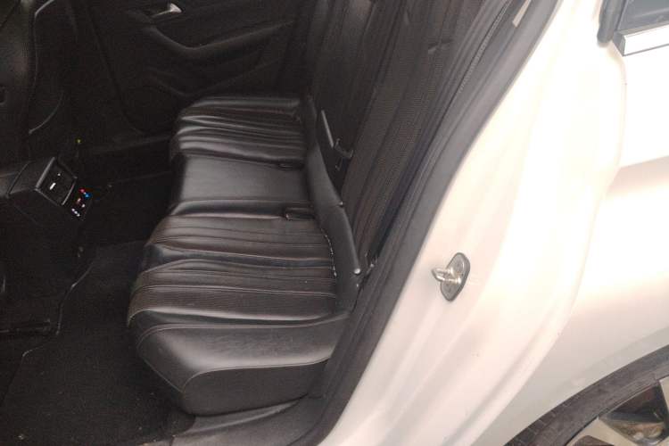 Used Peugeot 508 2019 508L 400THP PureTech Passion Edition China VI standard Left Rear Seat