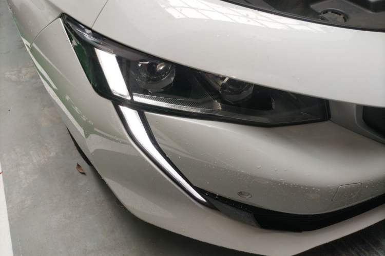 Used Peugeot 508 2019 508L 400THP PureTech Passion Edition China VI standard Right Front Headlight