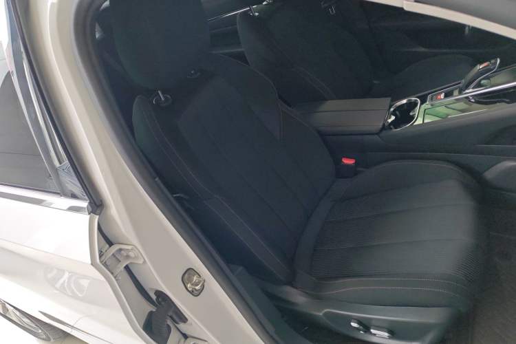 Used Peugeot 508 2019 508L 360THP PureTech Pioneer Edition China VI Standard Right Front Seat