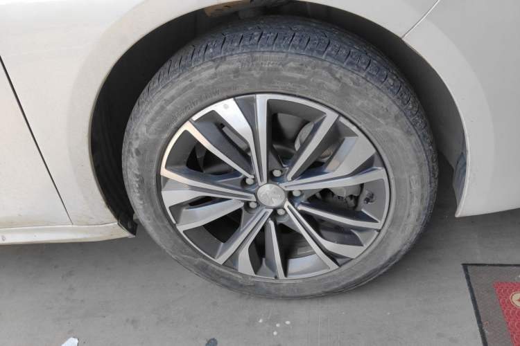 Used Peugeot 508 2019 508L 400THP PureTech Driving Control Version China VI Standard Right Front Wheel Hub
