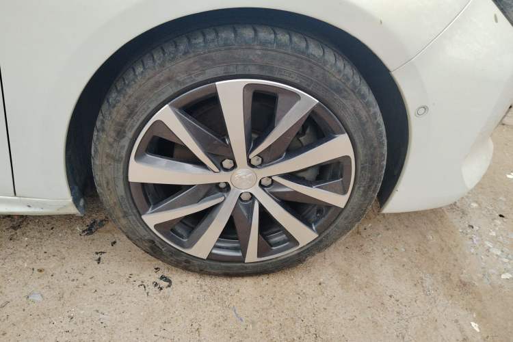 Used Peugeot 508 2019 508L 400THP PureTech Passion Edition China VI standard Right Front Wheel Hub