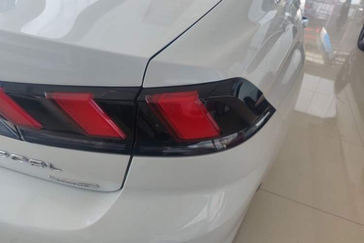Used Peugeot 508 2019 508L 400THP PureTech Driving Control Version China VI Standard Right Rear Taillight