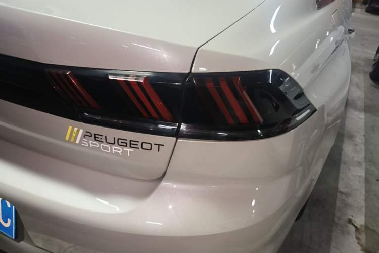 Used Peugeot 508 2019 508L 400THP PureTech X Phoenix Edition China VI Standard Right Rear Taillight
