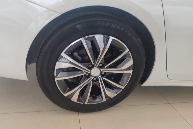 Used Peugeot 508 2019 508L 400THP PureTech Driving Control Version China VI Standard Right Rear Wheel Hub