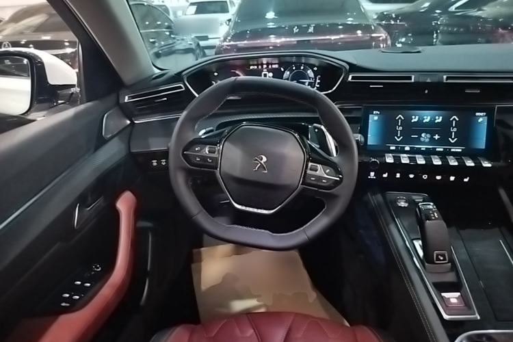 Used Peugeot 508 2019 508L 400THP PureTech Passion Edition China VI standard Steering Wheel