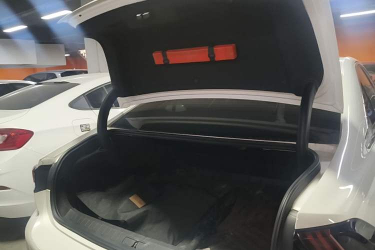 Used Peugeot 508 2019 508L 400THP PureTech X Phoenix Edition China VI Standard Trunk