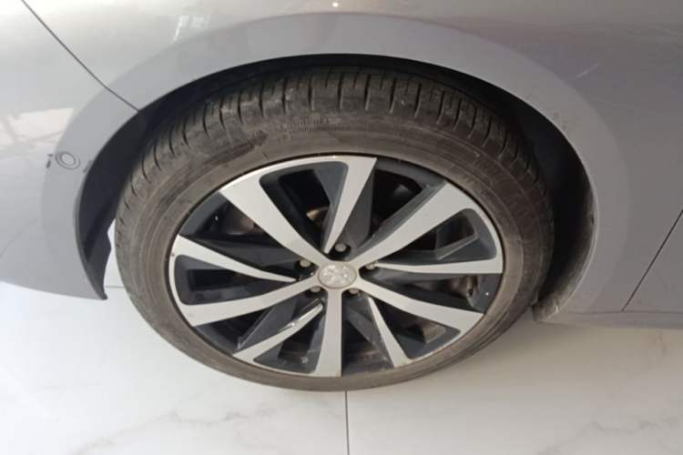 Used Peugeot 508 2021 508L 400THP PureTech Passion Edition Left Front Wheel Hub