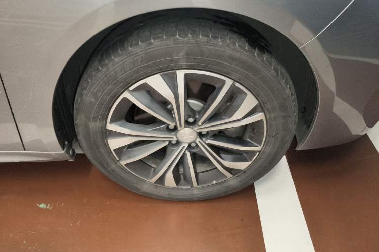 Used Peugeot 508 2021 508L 400THP PureTech Driving Control Edition Right Front Wheel Hub