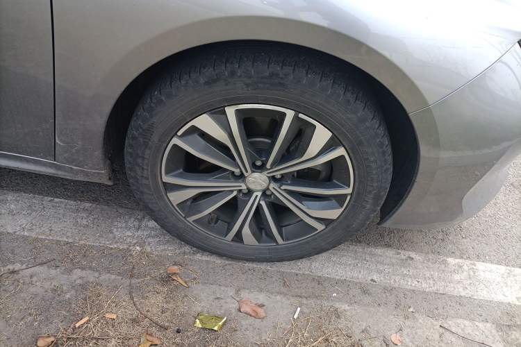 Used Peugeot 508 2021 508L 400THP PureTech Driving Control Edition Right Front Wheel Hub