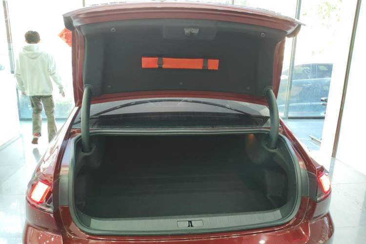 Used Peugeot 508 2021 508L 400THP PureTech Driving Control Edition Trunk