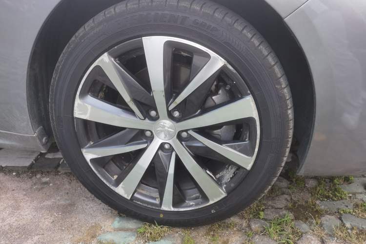 Used Peugeot 508 2021 508L 400THP PureTech Driving Edition Right Front Wheel Hub