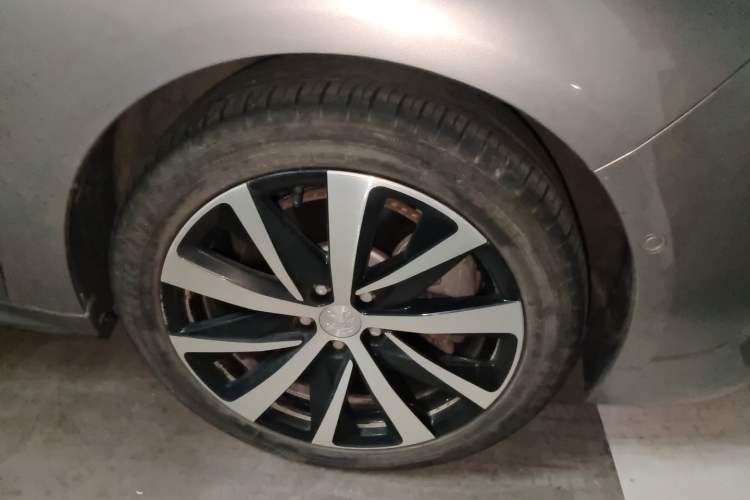 Used Peugeot 508 2021 508L 400THP PureTech Passion Edition Right Front Wheel Hub