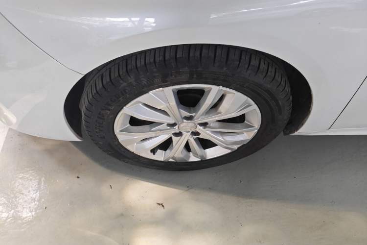 Used Peugeot 508 2021 508L 360THP PureTech Pioneer Edition Left Front Wheel Hub