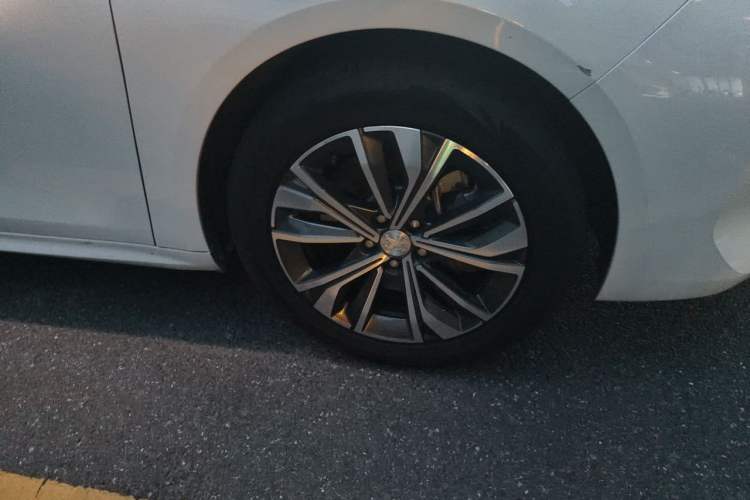 Used Peugeot 508 2021 508L 400THP PureTech Driving Control Edition Right Front Wheel Hub
