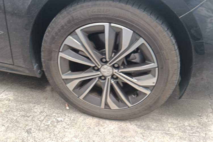 Used Peugeot 508 2022 508L 400THP PureTech Driving Control Edition Right Front Wheel Hub