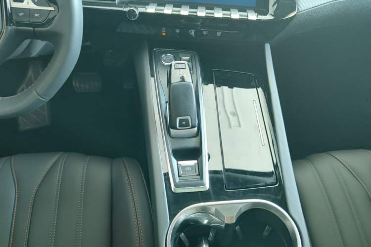 Used Peugeot 508 2022 508L 400THP PureTech Driving Control Edition Gear Lever