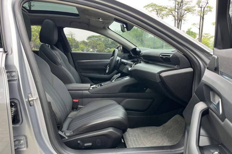 Used Peugeot 508 2022 508L 400THP PureTech Driving Control Edition Interior 2