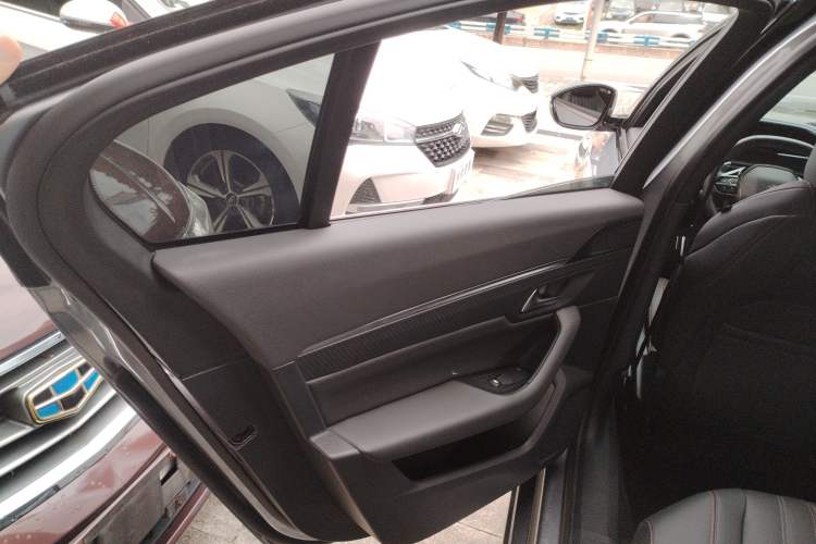 Used Peugeot 508 2022 508L 400THP PureTech Driving Control Edition Interior 8