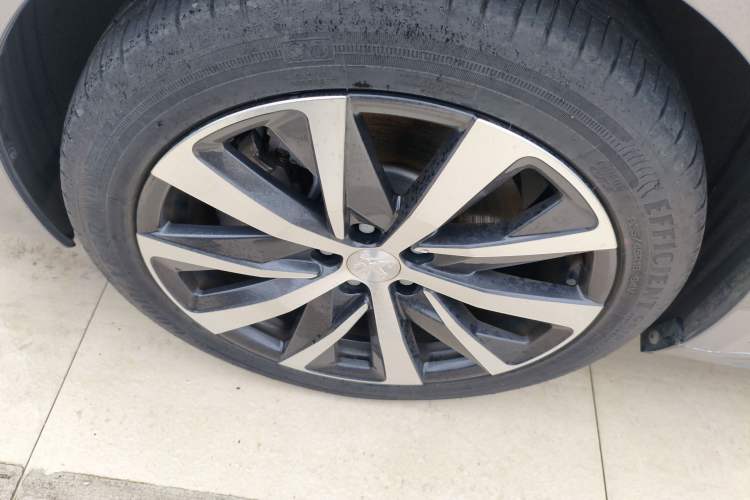 Used Peugeot 508 2022 508L 400THP PureTech Driving Edition Left Front Wheel Hub