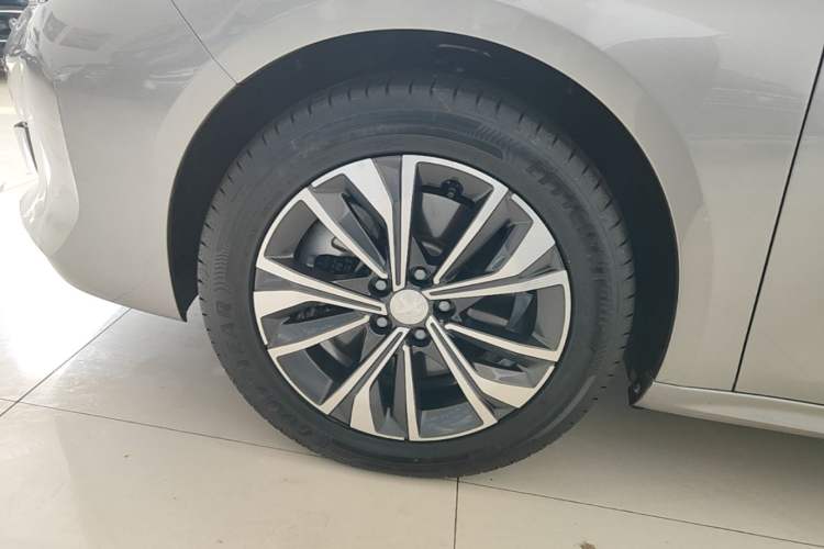 Used Peugeot 508 2022 508L 400THP PureTech Driving Control Edition Left Front Wheel Hub