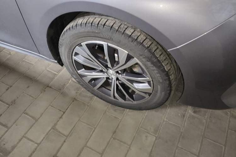 Used Peugeot 508 2022 508L 400THP PureTech Driving Control Edition Right Front Wheel Hub