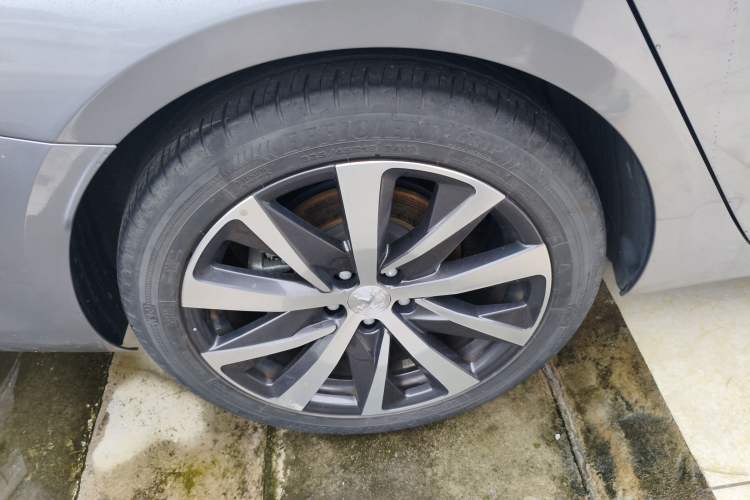 Used Peugeot 508 2022 508L 400THP PureTech Driving Edition Right Rear Wheel Hub