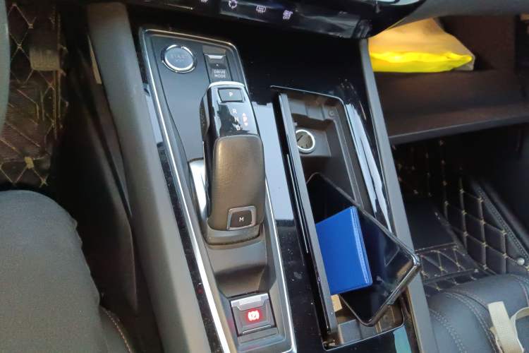 Used Peugeot 508 2022 508L 400THP PureTech Driving Control Edition Gear Lever