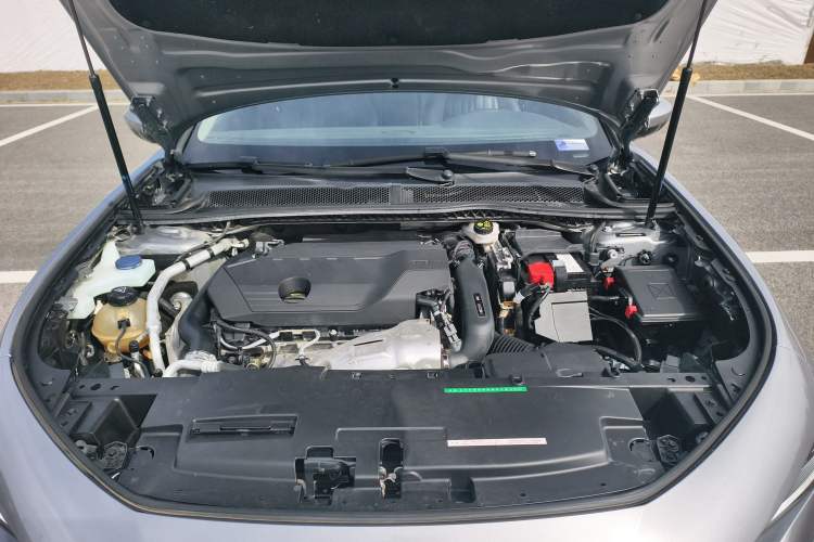 Used Peugeot 508 2022 508L 400THP PureTech Driving Control Edition Engine Bay