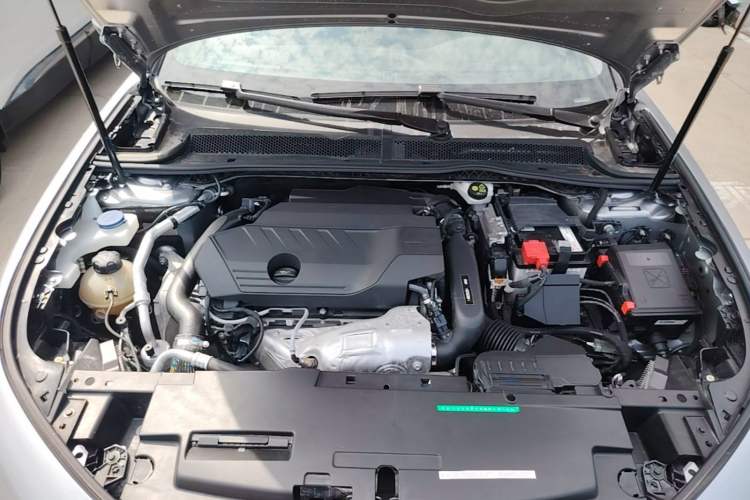 Used Peugeot 508 2022 508L 400THP PureTech Driving Control Edition Engine Bay
