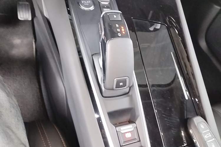 Used Peugeot 508 2022 508L 400THP PureTech Driving Control Edition Gear Lever