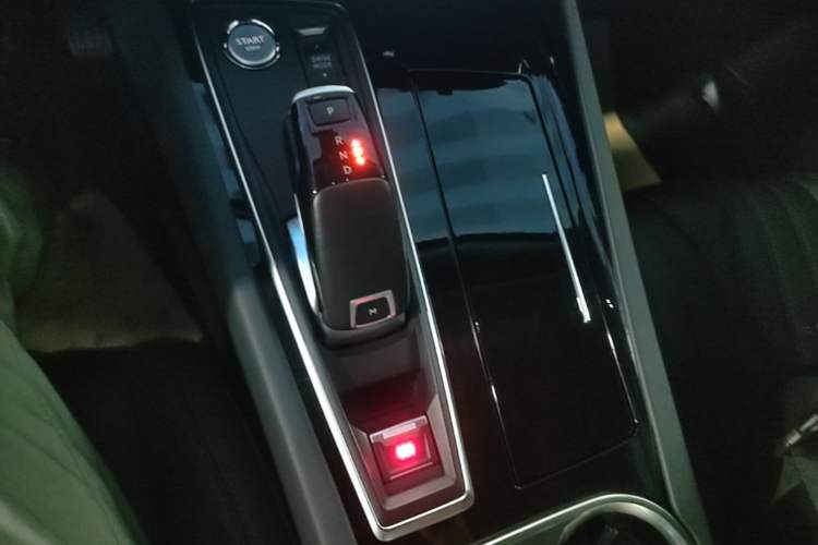 Used Peugeot 508 2022 508L 400THP PureTech Driving Control Edition Gear Lever