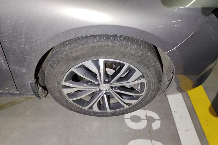 Used Peugeot 508 2022 508L 400THP PureTech Driving Control Edition Right Front Wheel Hub